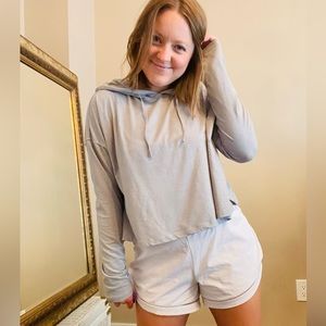 3/$25 🖤 Athletic to Lounge Cropped Hoodie